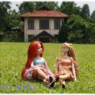 Doll meeting in the Botanic Garden