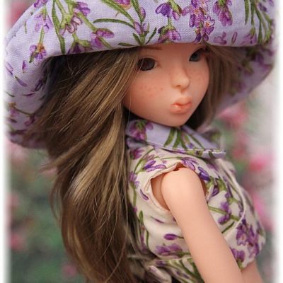 Fredericka in Lavender outfit